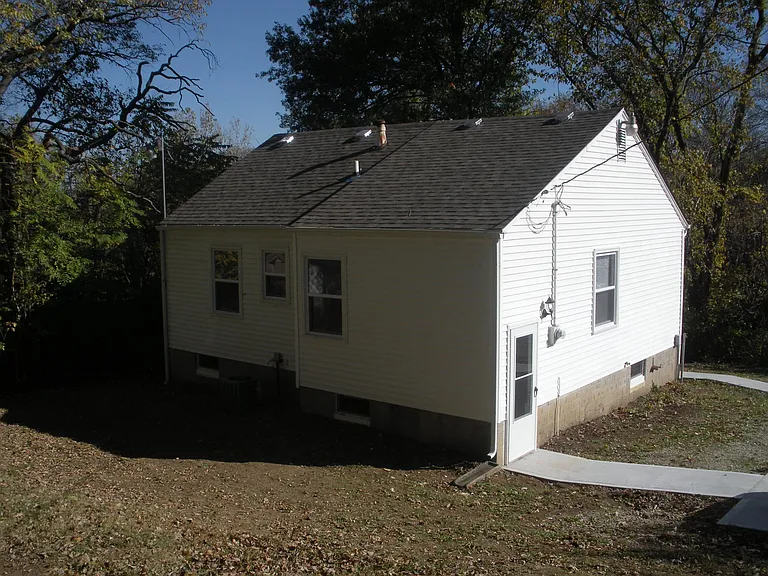 3118 Francis St — Photo 2