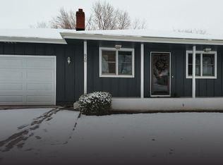 620 Pierce St, Maple Hill, KS 66507