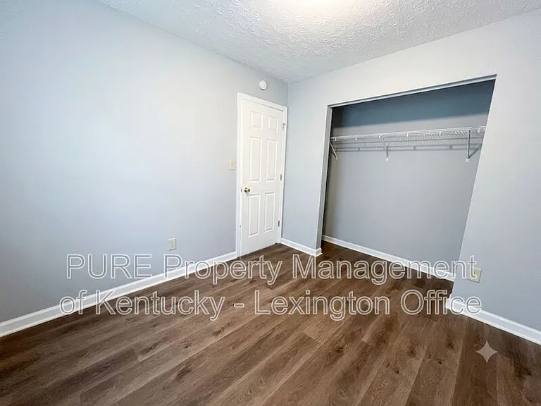 1034 Marshall Park Dr — Photo 19