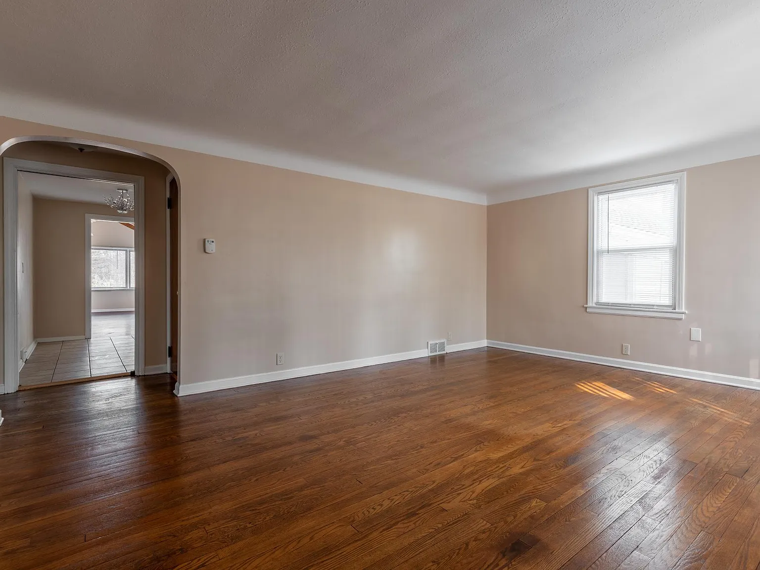24777 Highland Rd — Photo 3