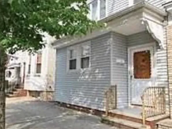 188 Prospect Ave #1, Bayonne, NJ 07002