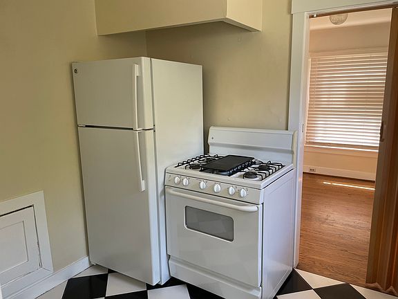 4th image of 2024 Corinth Ave