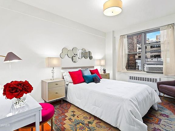 4th image of 49 W 12th St APT 8C