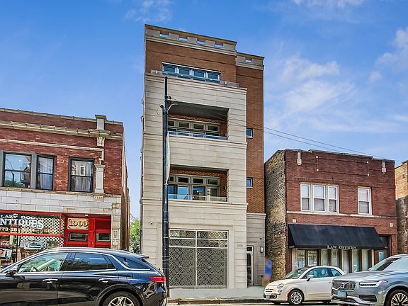 2nd image of 1905 W Belmont Ave #2