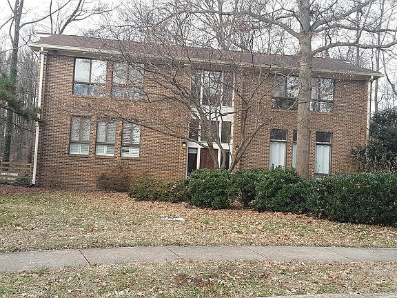 3rd image of 3819 Fort Hill Dr
