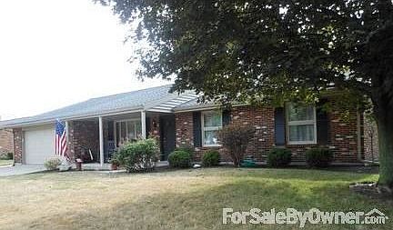 Front View : Has great curb appeal, warm and inviting
