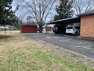 2nd image of 2924 Rich Acres Dr