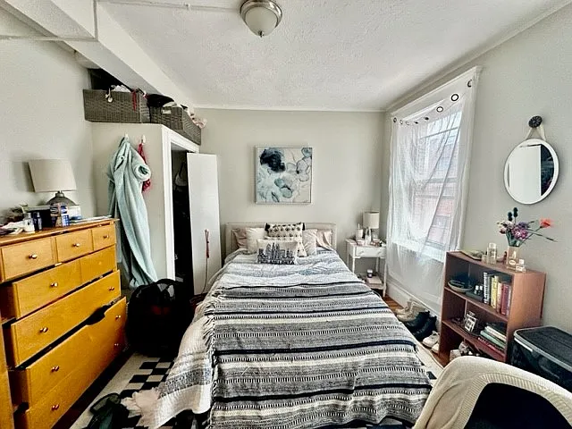 220 Hanover St #17 — Photo 15