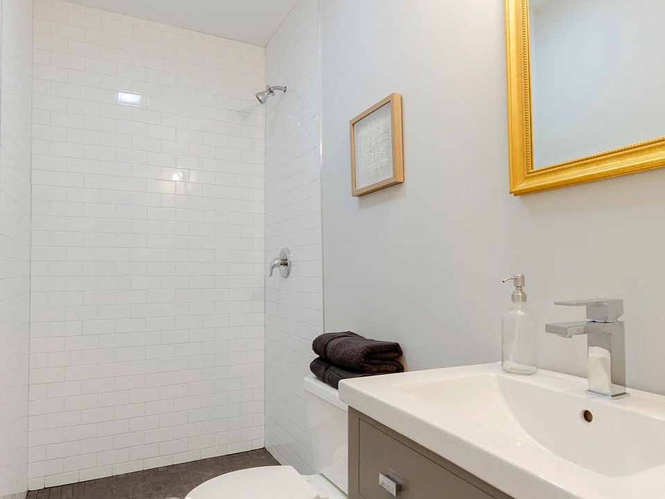 2nd image of 220 Bremen St #1B