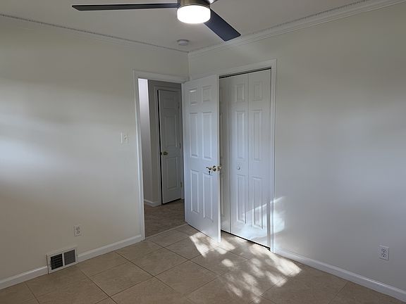 3rd image of 6714 Edsall Rd