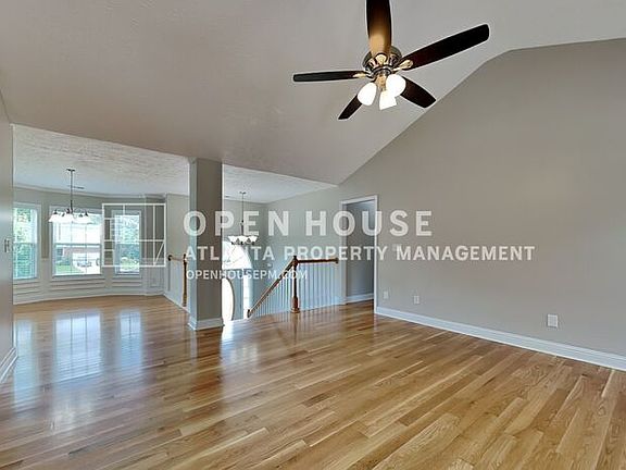 5th image of 990 Golden Meadows Ln