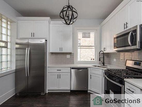 1st image of 4840 W Van Buren St #2