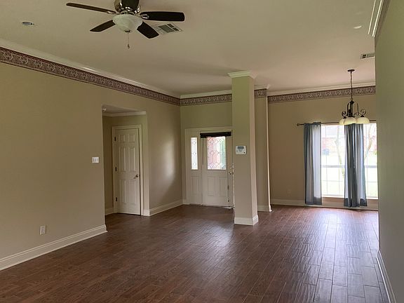 4th image of 207 Billy Lou Dr