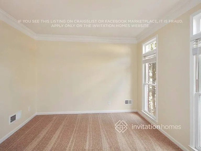 253 Sedgewick Trl — Photo 16
