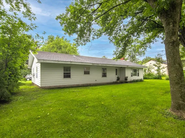 505 Bridge Ave, Star Prairie, WI 54026
