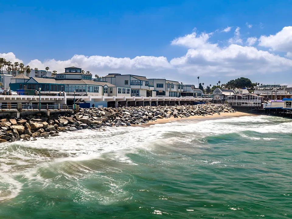 Sea Breeze Beach Apartments