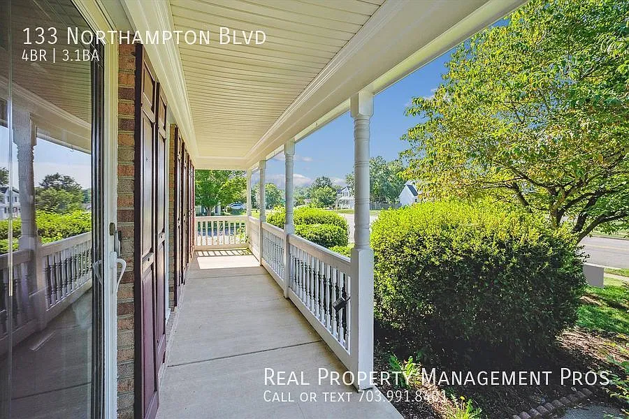 Single Family Home w/ Fenced in Yard! — Photo 2