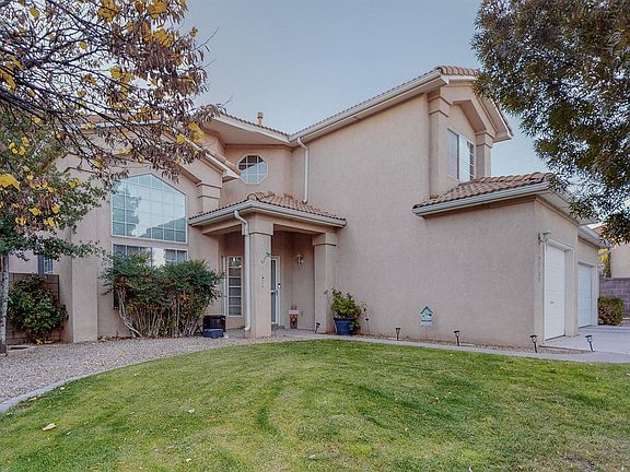 2nd image of 6725 Mesa Solana Pl NW