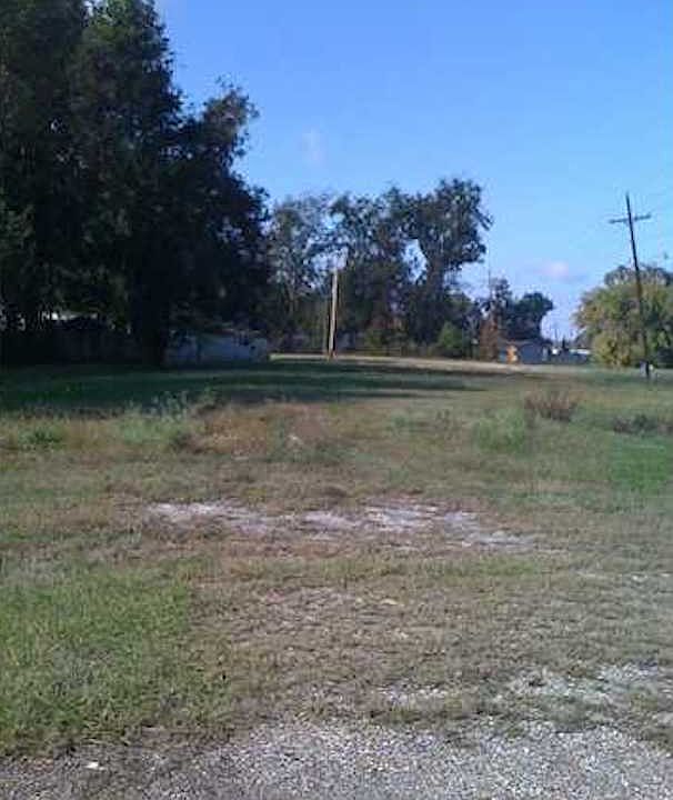 1st image of 200 Railroad Ave