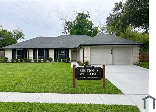 6402 Green Top Dr