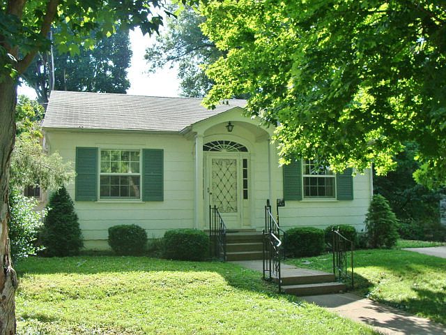 1st image of 1711 Lewis Ln