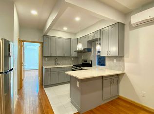 31-52 41st St #2, Astoria, NY 11103