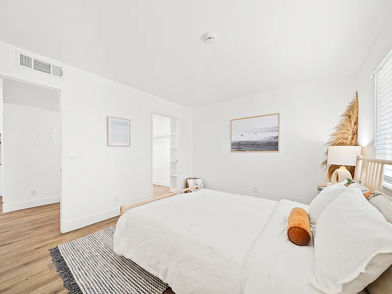 1515 Rosecrans Ave — Photo 15