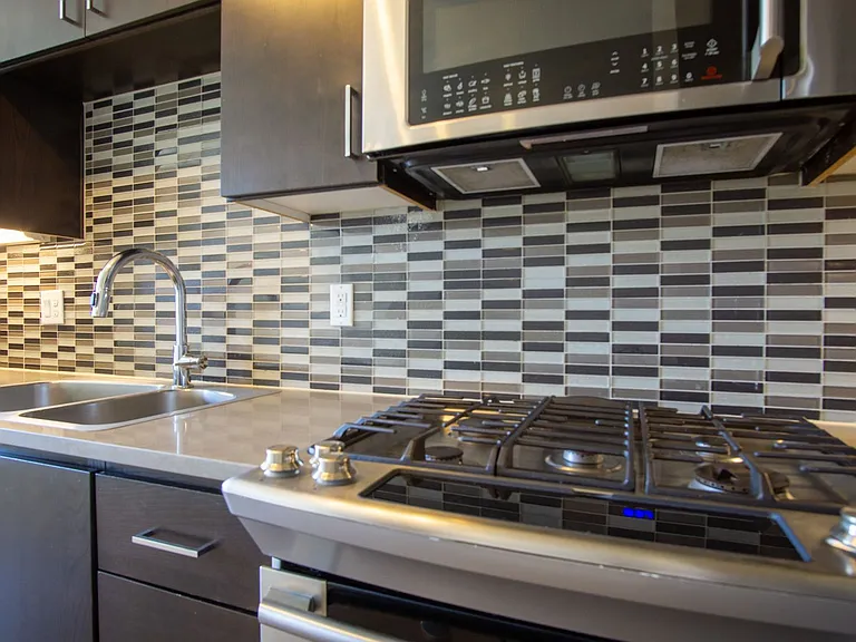 2250 NE Glisan St #407 — Photo 1