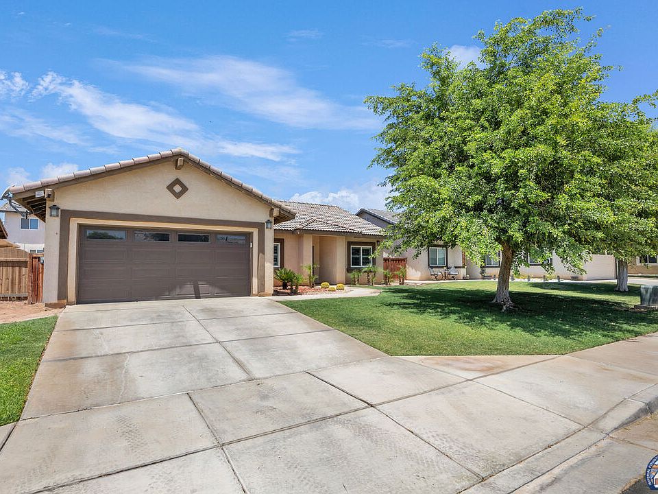 1st image of 983 Santillan St