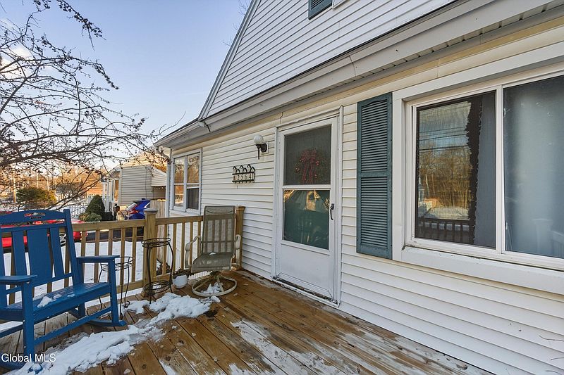 3rd image of 2564 Consaul Road