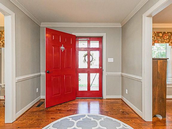 3rd image of 8329 Summer Walk Pkwy