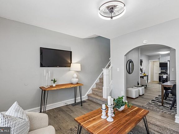 5th image of 277 W Wellens St
