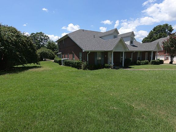 2nd image of 5 Valleyview Cir