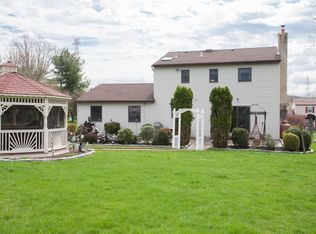 1325 Wentz Rd, Blue Bell, PA 19422