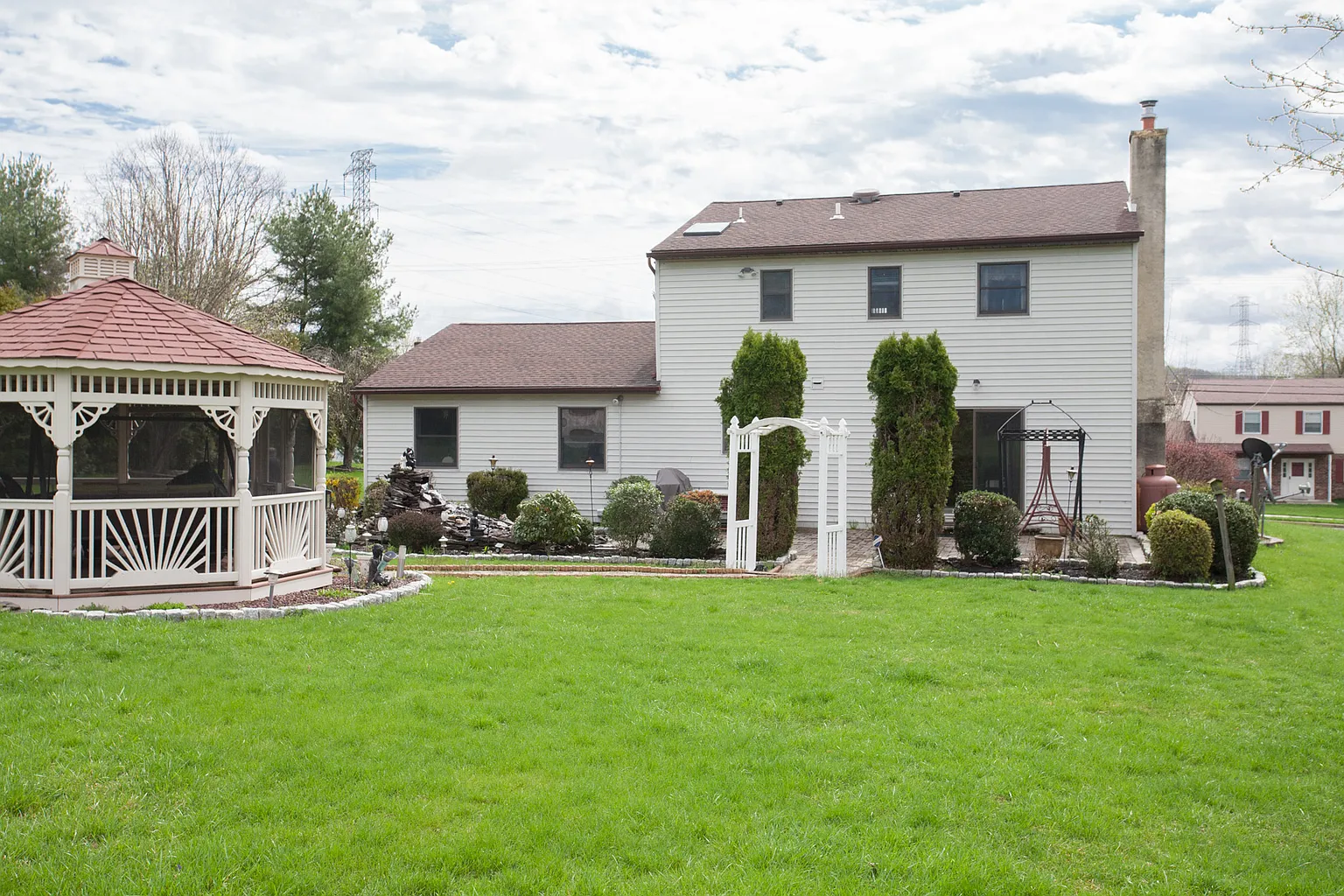 1325 Wentz Rd photo 1