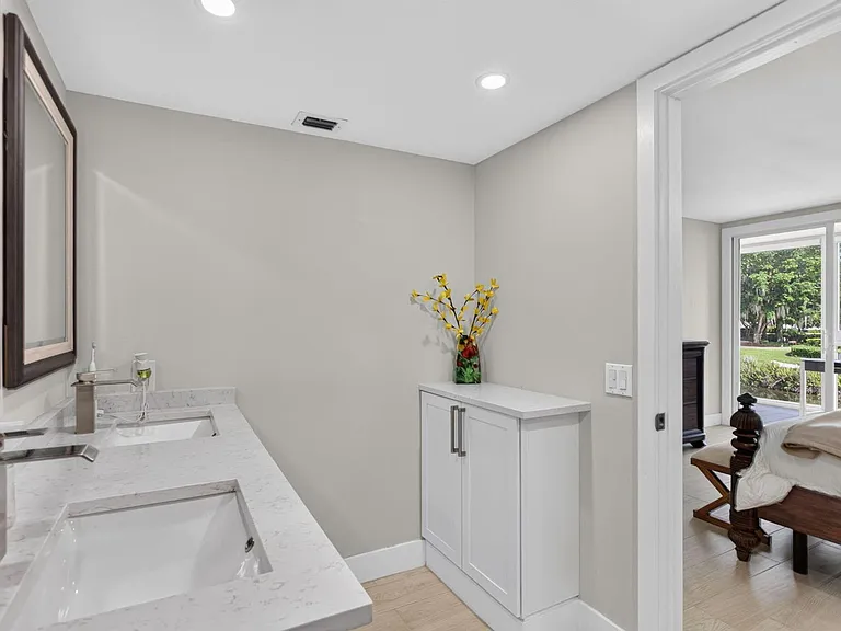 3205 Portofino Point #C2 — Photo 36
