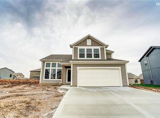 112 SW Ayden Ln, Blue Springs, MO 64064