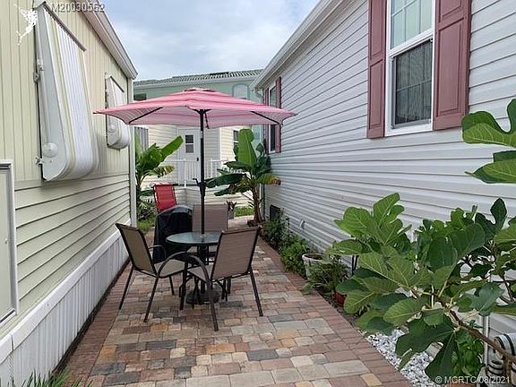 4th image of 224 Nettles Blvd