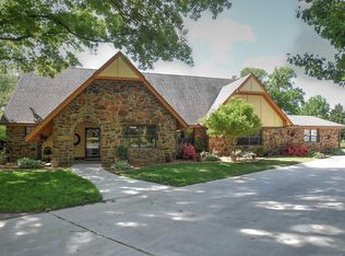 2225 Bridgett Ct, Bartlesville, OK 74006