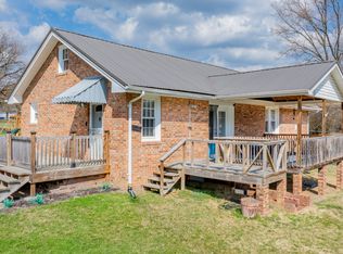 1620 Clouds Ford Rd, Kingsport, TN 37665