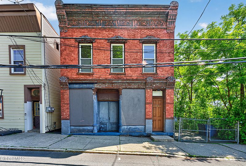 2nd image of 33 Egbert Street