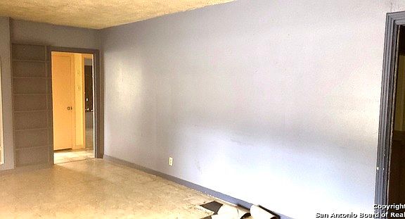 4th image of 514 Hillwood Dr