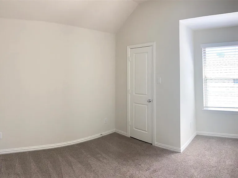 1106 Bryce Canyon Dr — Photo 9