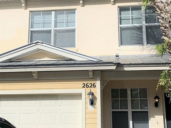 2nd image of 2626 Creekside Dr #2626