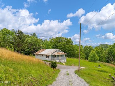 869 Poplar Grove Rd, Harrogate, TN, 37752