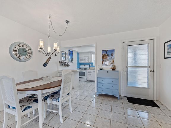 4th image of 2735 Dudley Drive E #C