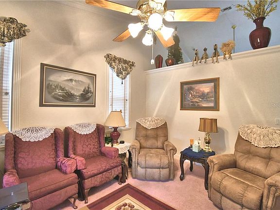 3rd image of 728 Avenue A SW