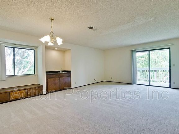 4th image of 712 San Conrado Ter Unit 5