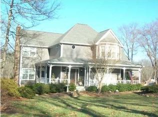 9227 Royal Shadows Dr, Chattanooga, TN 37421