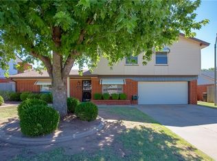 2024 Ridgewood Dr, Moore, OK 73160